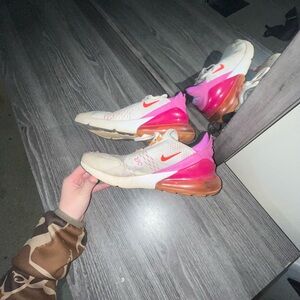 Nike White and Pink Athletic Shoes Air Max 270s 8.5
